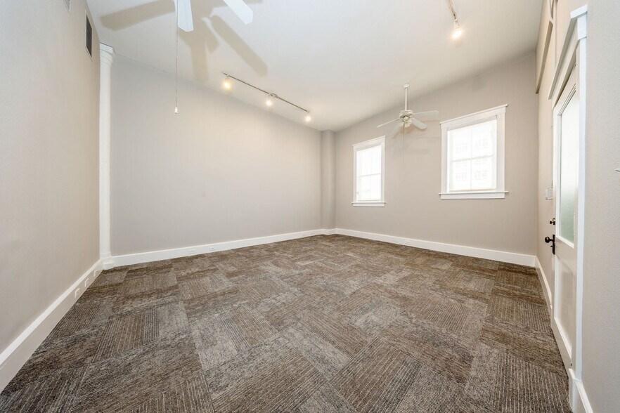 More Photos Of 121 E 1st St, Sanford Office Residential For Sale