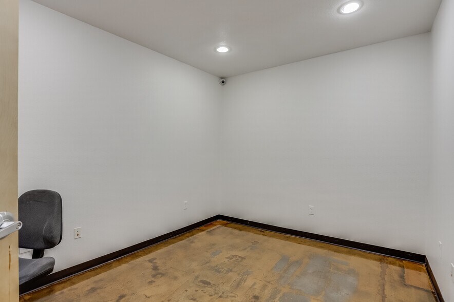 More Photos Of 6801-6845 Broadway, Denver Office For Lease