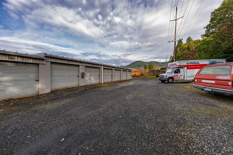 More Photos Of 25657 Redwood Hwy, Cave Junction Self Storage For Sale