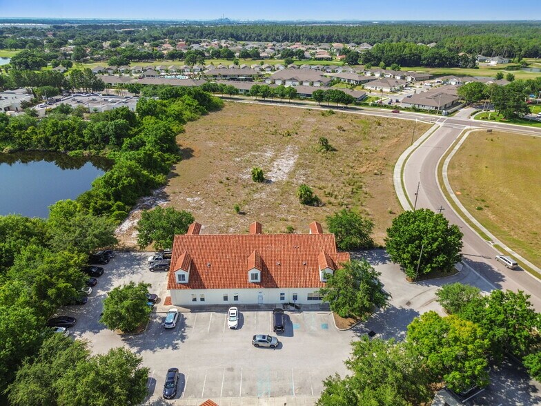 More Photos Of 772 Cortaro Dr, Sun City Center Medical For Sale
