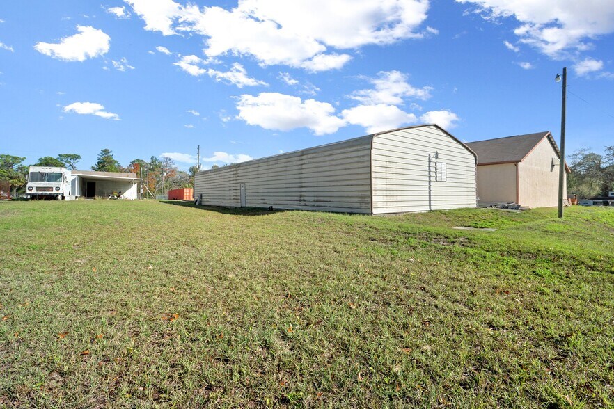 More Photos Of 9926 Denton Ave, Hudson Warehouse For Lease