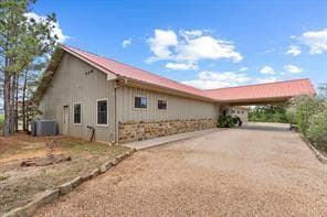More Photos Of 178 Pine Tree Loop, Bastrop Lodge Meeting Hall For Sale