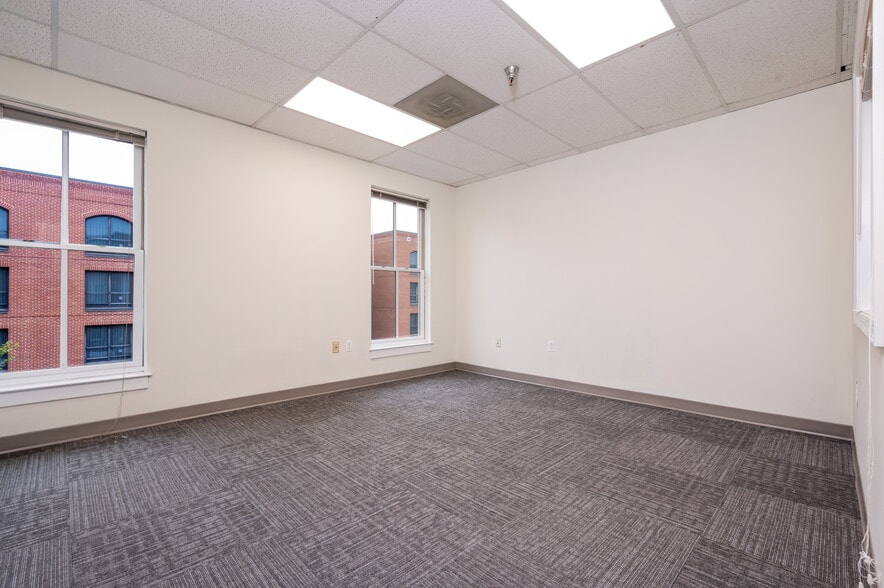 More Photos Of 125 West St, Annapolis Office For Lease