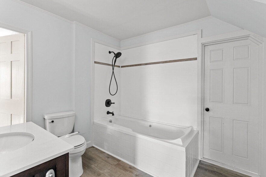 More Photos Of 80 Lafayette Rd, Hampton Falls Freestanding For Sale