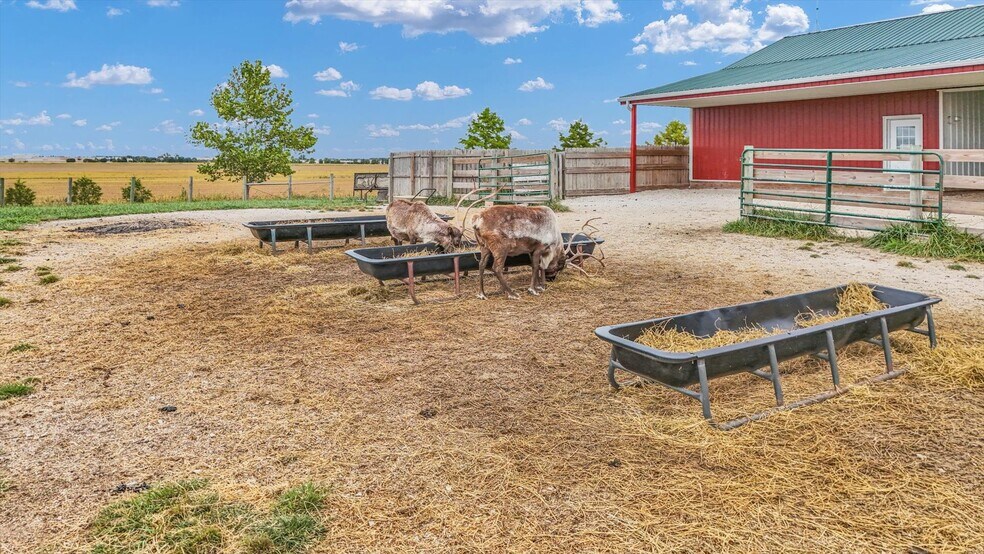 More Photos Of 1356 County Road 2900 N, Rantoul Specialty For Sale