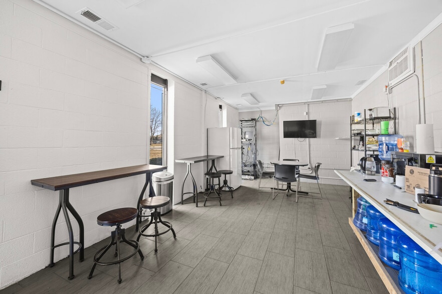 More Photos Of 1005 Geneva St, Shorewood Warehouse For Sale