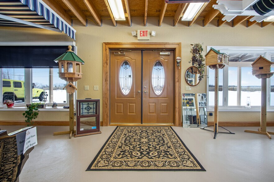 More Photos Of 13520 Currier Sardinia Rd, Chaffee Freestanding For Sale