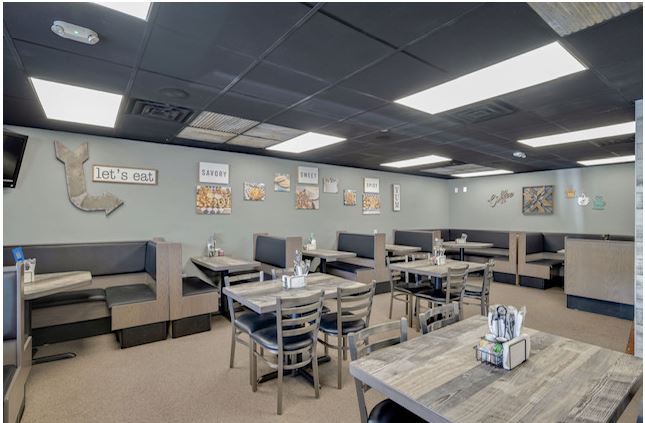 More Photos Of 925 S Neosho Blvd, Neosho General Retail For Sale