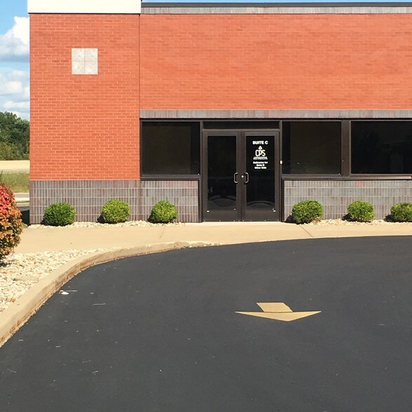 More Photos Of 3 Professional Dr, Alton Office For Lease