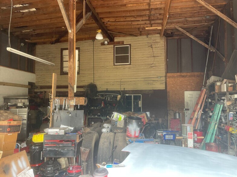 More Photos Of 1554-1574 Cedar Grove Rd, Conley Warehouse For Sale