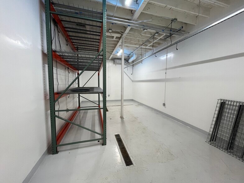 More Photos Of 153-155 Vallejo St, Denver Warehouse For Lease