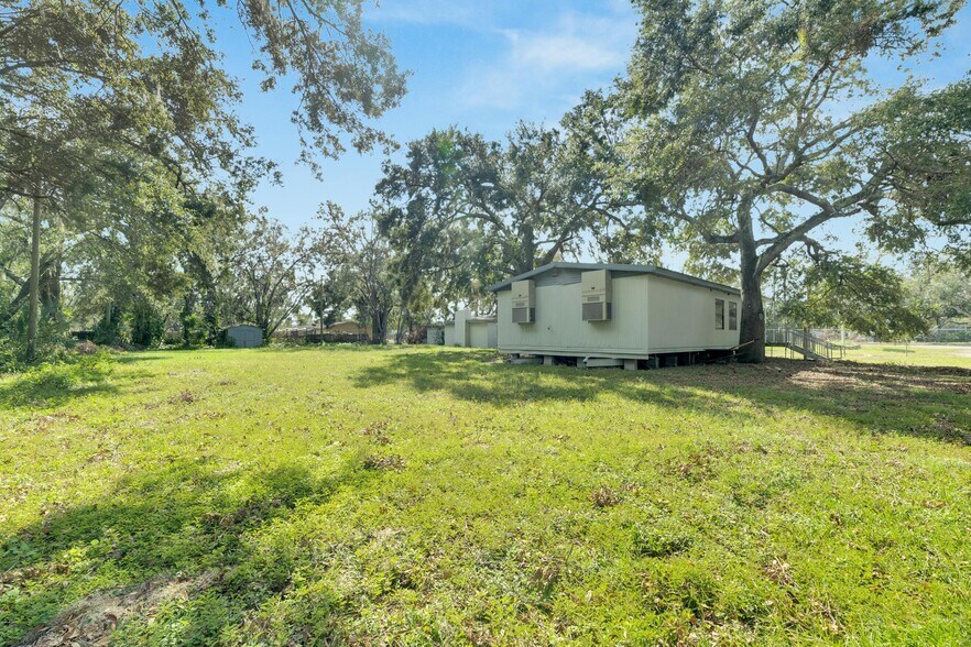 More Photos Of 3001 S Kings Ave, Brandon Religious Facility For Sale