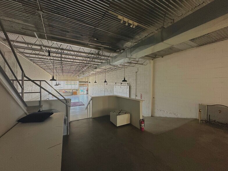 More Photos Of 1714 Holmes St, Kansas City Office For Lease