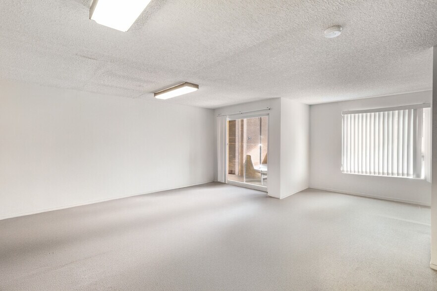 More Photos Of 3945 Virginia Rd, Long Beach Apartments For Sale