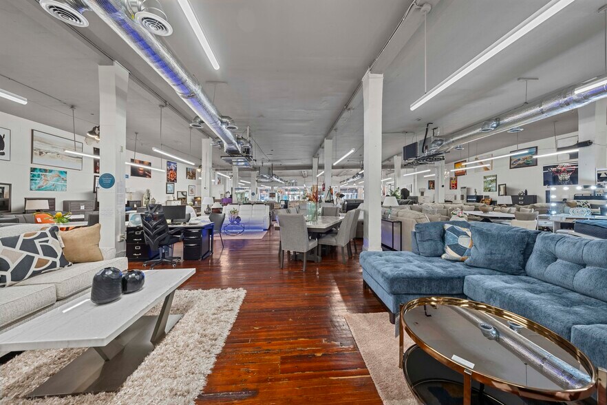 More Photos Of 1144 Elizabeth Ave, Elizabeth General Retail For Sale