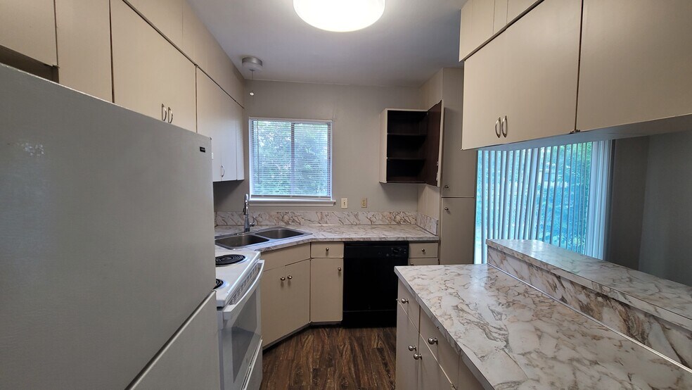 More Photos Of 521 Southtrail Dr, San Antonio Multifamily For Sale