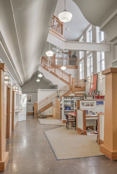 More Photos Of 42-46 Main St, Keene Loft Creative Space For Lease