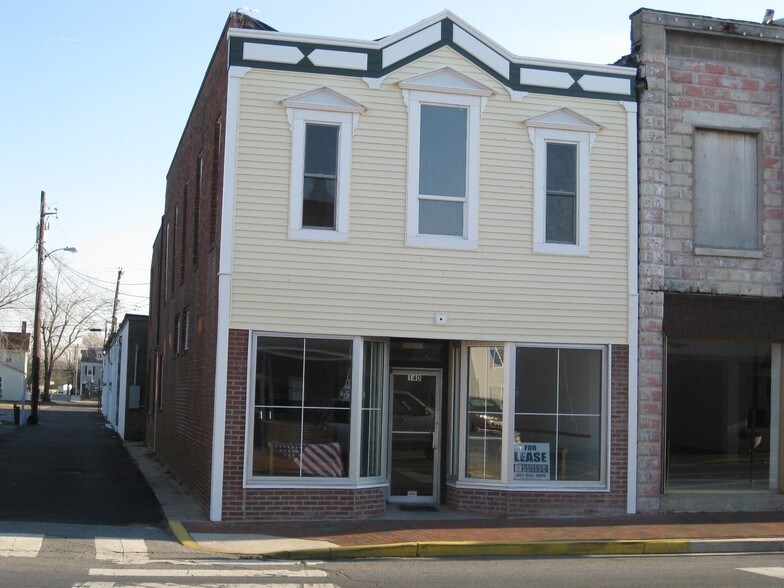 Primary Photo Of 140 E Market St, Georgetown Storefront Retail Residential For Sale