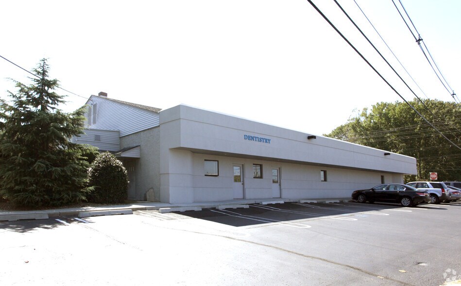 More Photos Of 1915 State Route 35, Oakhurst Medical For Lease
