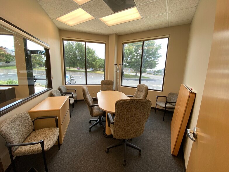 More Photos Of 1002 Marble Heights Dr, Marble Falls Medical For Lease