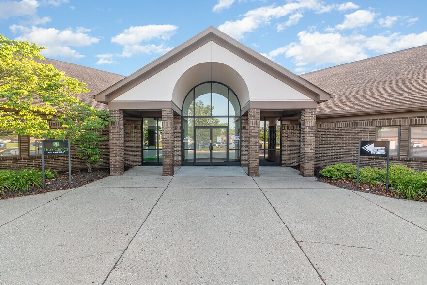 More Photos Of 6901-6909 Burlington Pike, Florence Medical For Sale