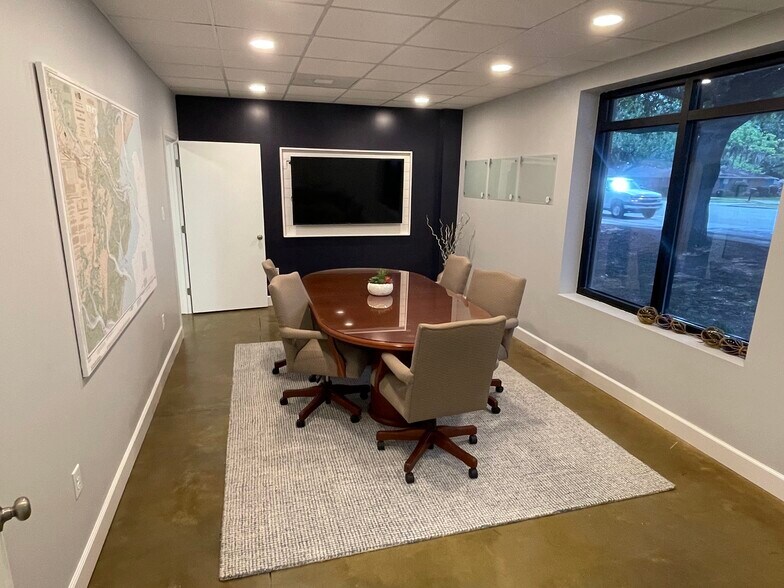 More Photos Of 8115 Waters Ave, Savannah Showroom For Sale