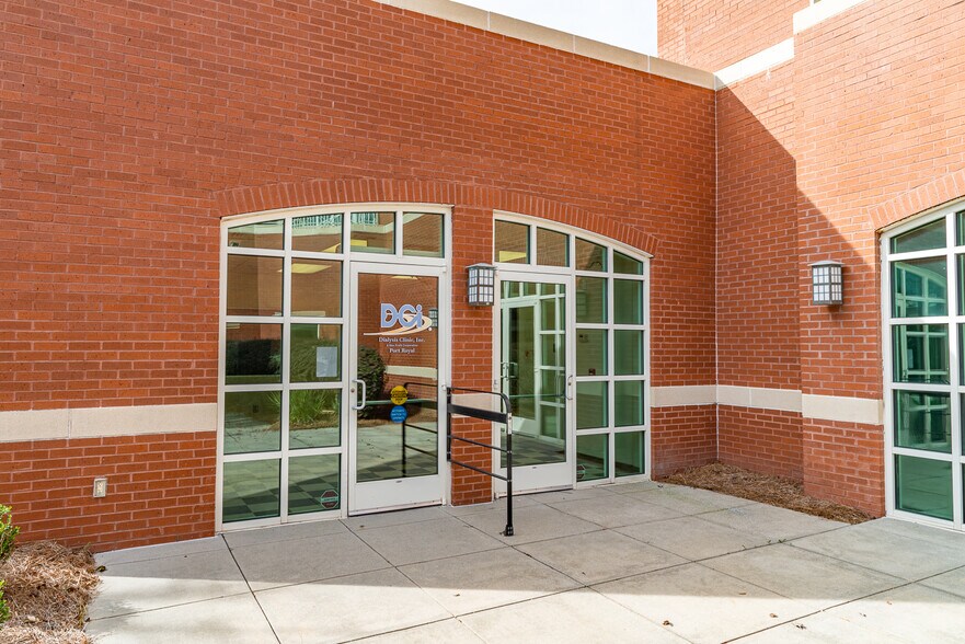 More Photos Of 300 Midtown Dr, Beaufort Medical For Lease