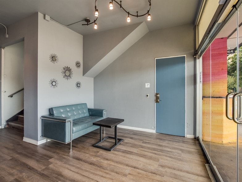 More Photos Of 4118 Fannin St, Houston Storefront For Lease