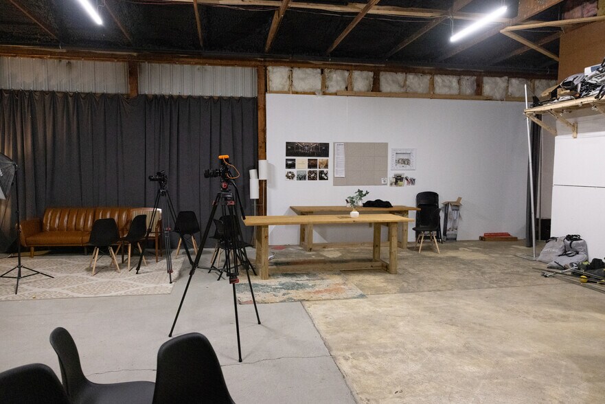More Photos Of 2807 Lake Michigan Dr NW, Grand Rapids General Retail For Lease