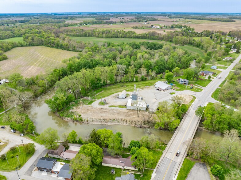 More Photos Of 10199 S Wayne Rd, Warren Showroom For Sale