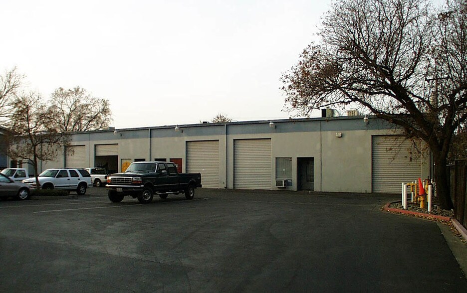 More Photos Of 5710 Auburn Blvd, Sacramento Warehouse For Sale