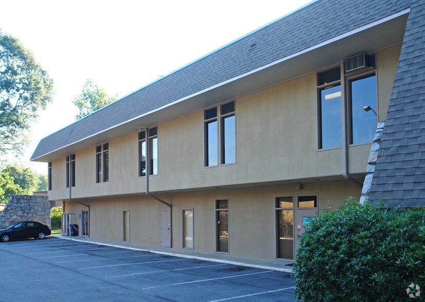 More Photos Of 1874 Piedmont Ave NE, Atlanta Office For Lease