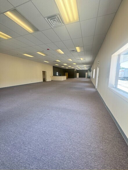 More Photos Of 445-529 Fairview Drive, Carson City General Retail For Lease