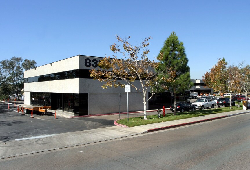 More Photos Of 8380 Miramar Mall Rd, San Diego Flex For Lease