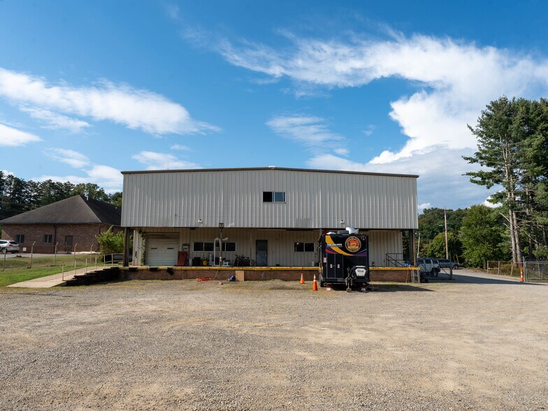 More Photos Of 30 New Treads Dr., Waynesville Light Distribution For Sale