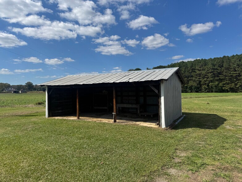 More Photos Of 2898 US-701 Hwy, Four Oaks Industrial For Sale