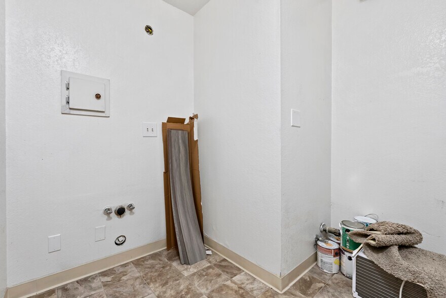 More Photos Of 970 Petit Ave, Ventura Medical For Sale