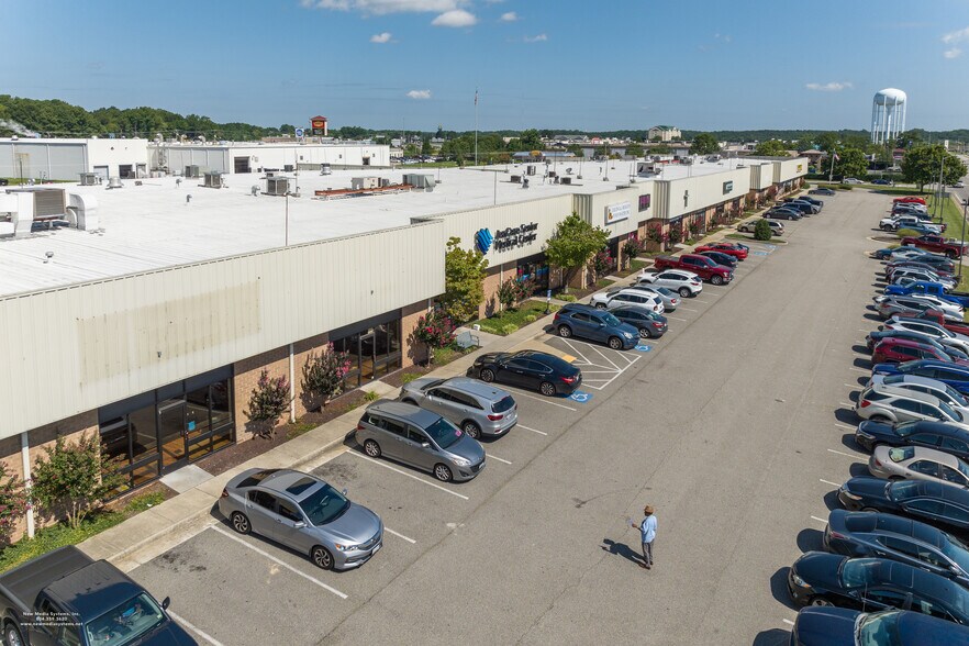 More Photos Of 500-570 Southpark Blvd, Colonial Heights Showroom For Lease