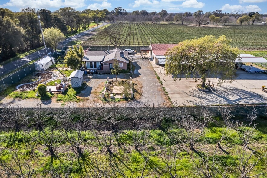 More Photos Of 9503 Barber Rd, Galt Land For Sale