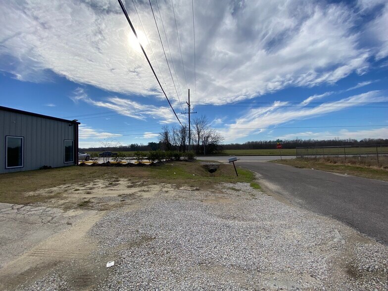 More Photos Of 5490 Washington Blvd, Beaumont Office For Lease