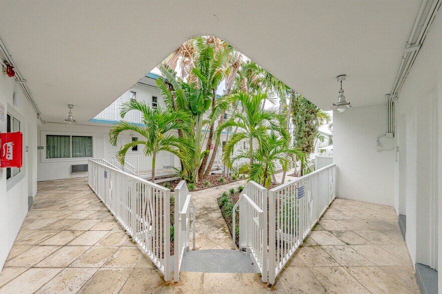 More Photos Of 7710 Harding Ave, Miami Beach Apartments For Sale