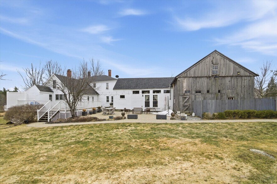 More Photos Of 235 Windsor Rd, Hillsborough Hospitality For Sale