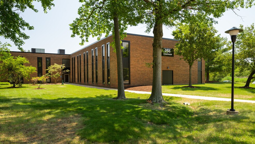 More Photos Of 256 Chapman Rd, Newark Unknown For Lease