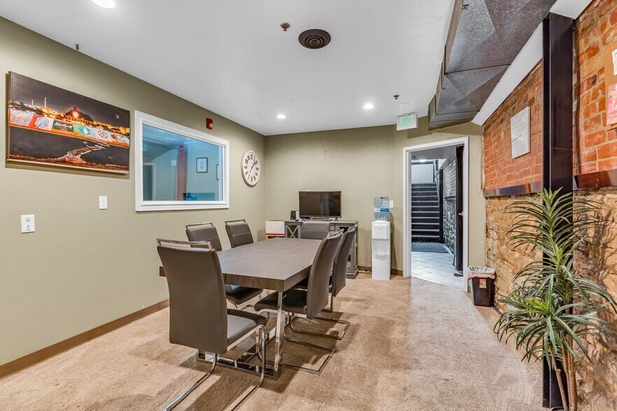 More Photos Of 224 S Union Ave, Pueblo Restaurant For Sale