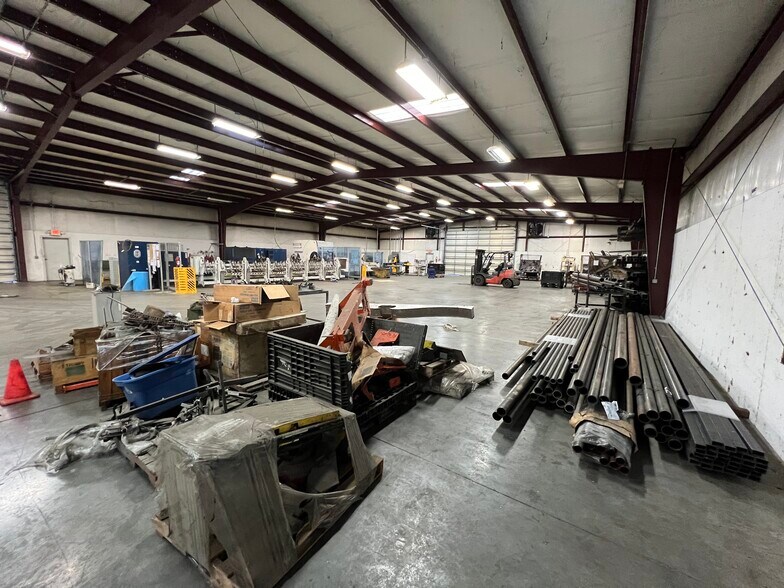 More Photos Of 1207 Butler St, Oxford Warehouse For Sale