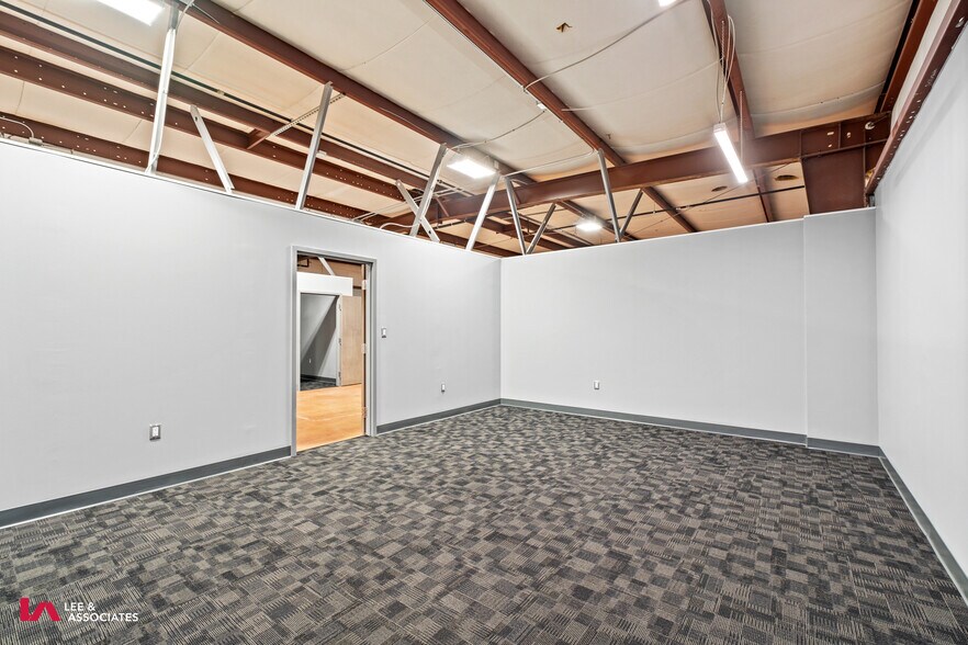 More Photos Of 1810 Lee Rd, Lithia Springs Office For Sale