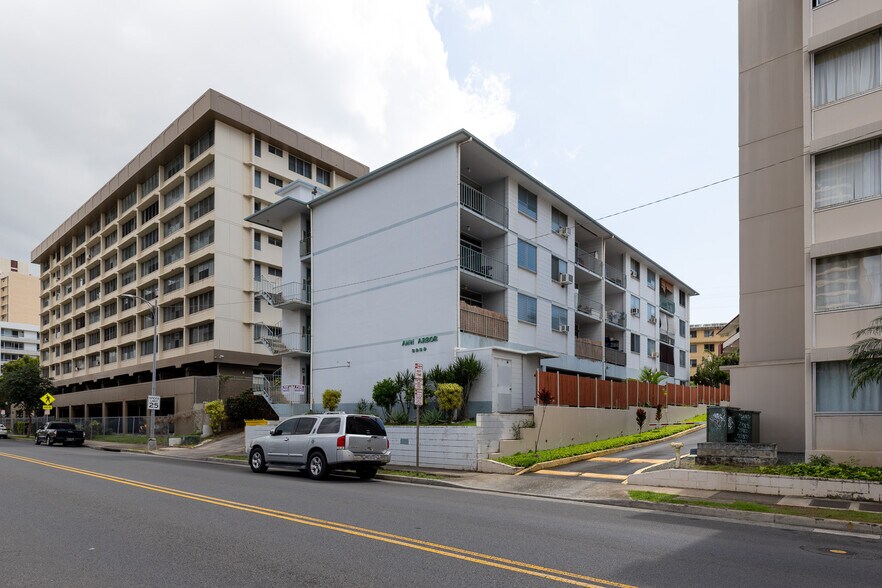 More Photos Of 2989 Ala Ilima St, Honolulu Apartments For Sale