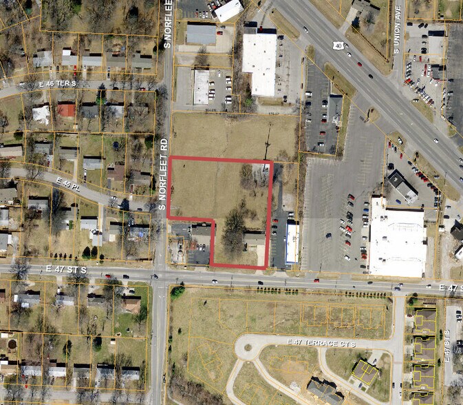 More Photos Of 12816 E 47th St S, Independence General Retail For Sale