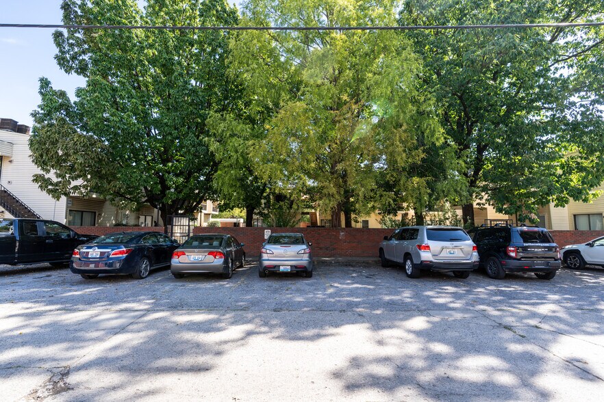 More Photos Of 1630 S 2nd St, Louisville Apartments For Sale