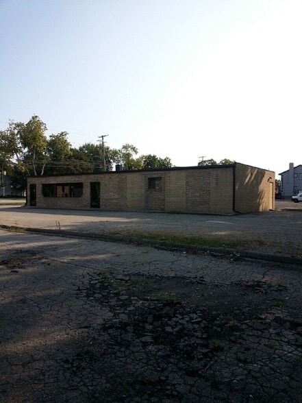 More Photos Of 3115 Dixie Hwy, Waterford Freestanding For Lease